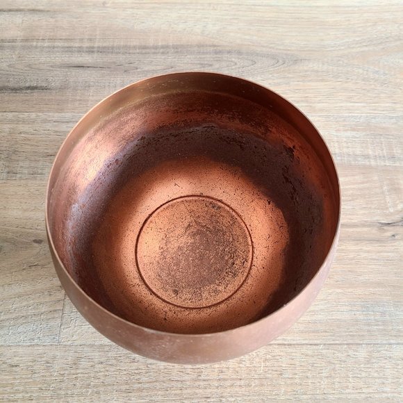 Copper planter/ cover pot. - Picture 3 of 6